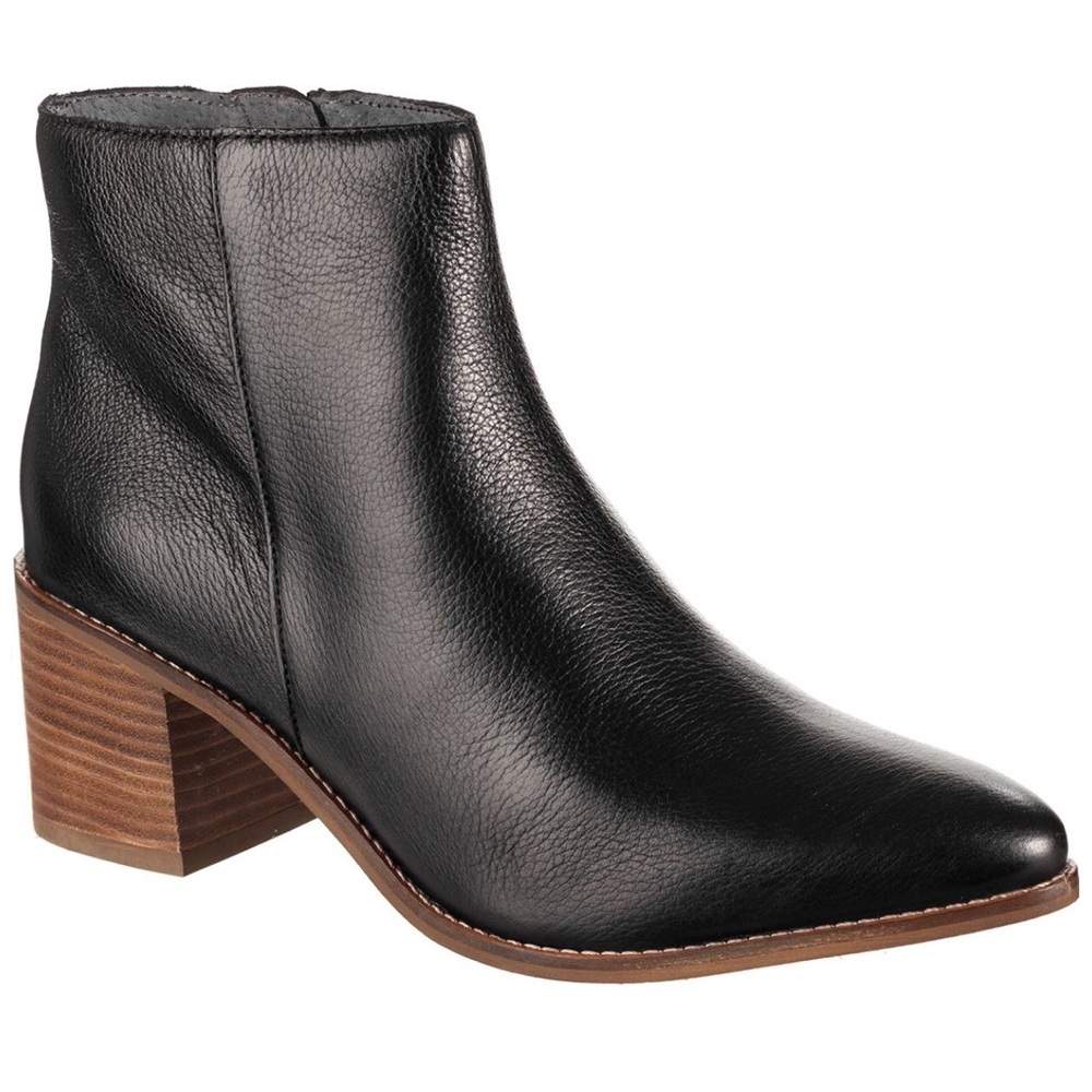 SEYCHELLES For The Occasion Black Leather Zip Ankle Boots Size 9.5